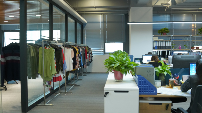 Fornitore di abbigliamento in Cina | 120.000 pezzi/mese | RUIFAN